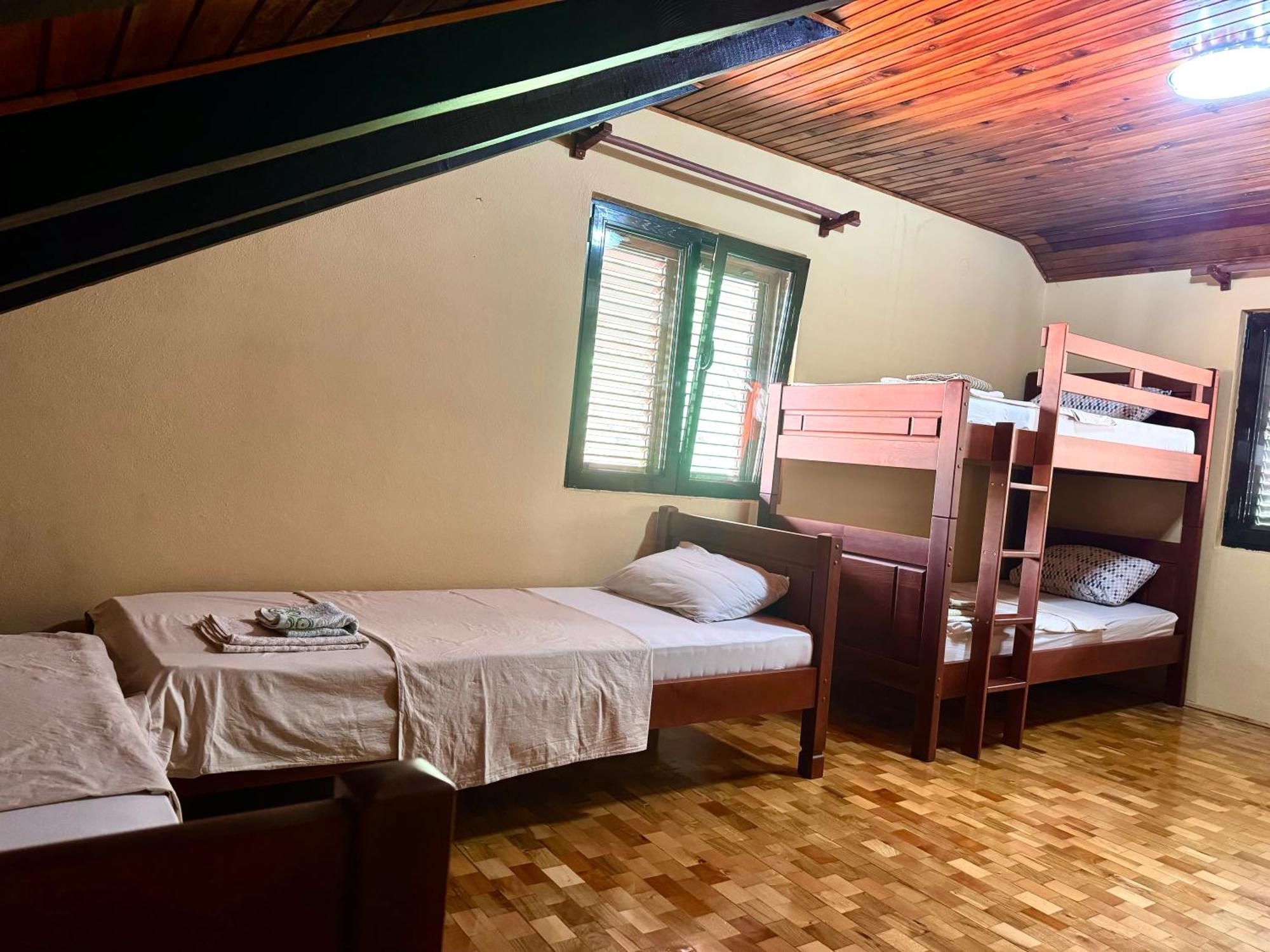 Kotorhostelito Exteriér fotografie