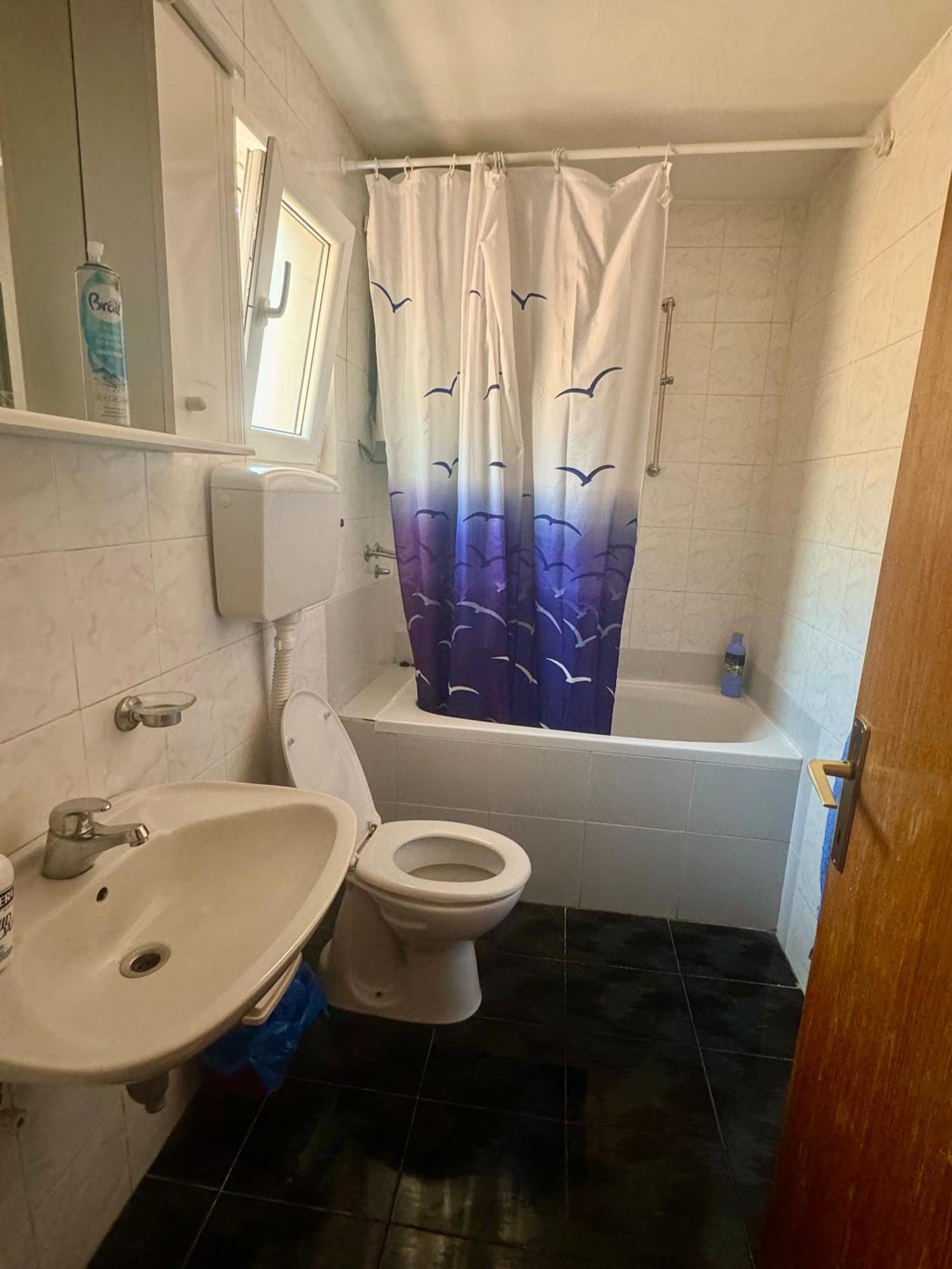 Kotorhostelito Exteriér fotografie