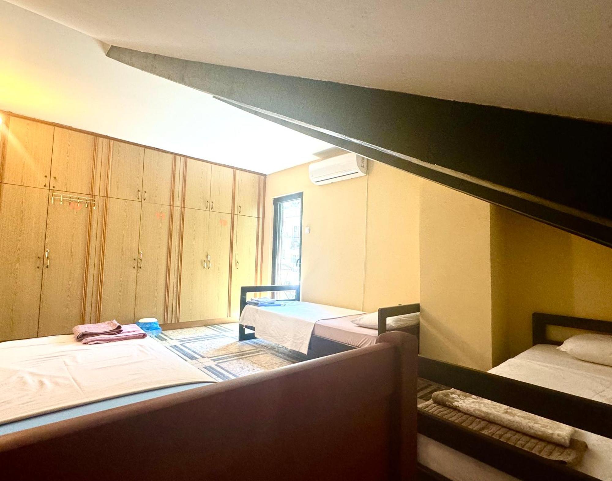 Kotorhostelito Exteriér fotografie