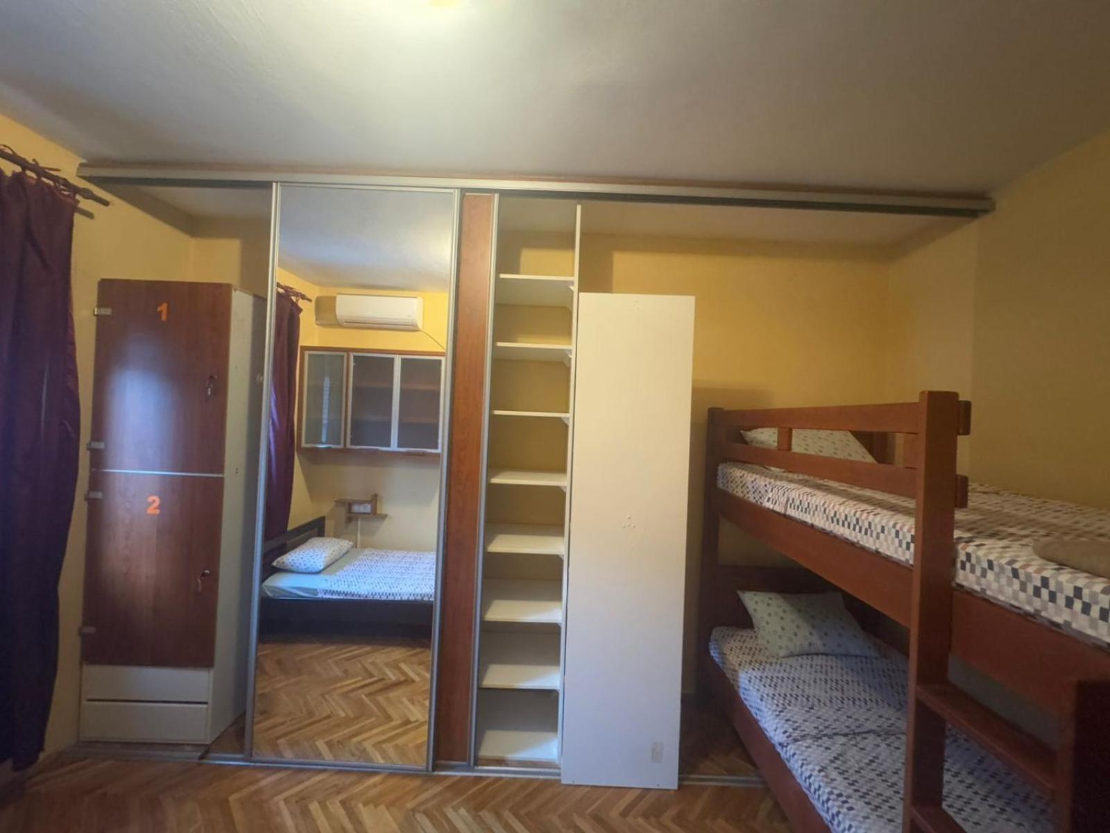 Kotorhostelito Exteriér fotografie