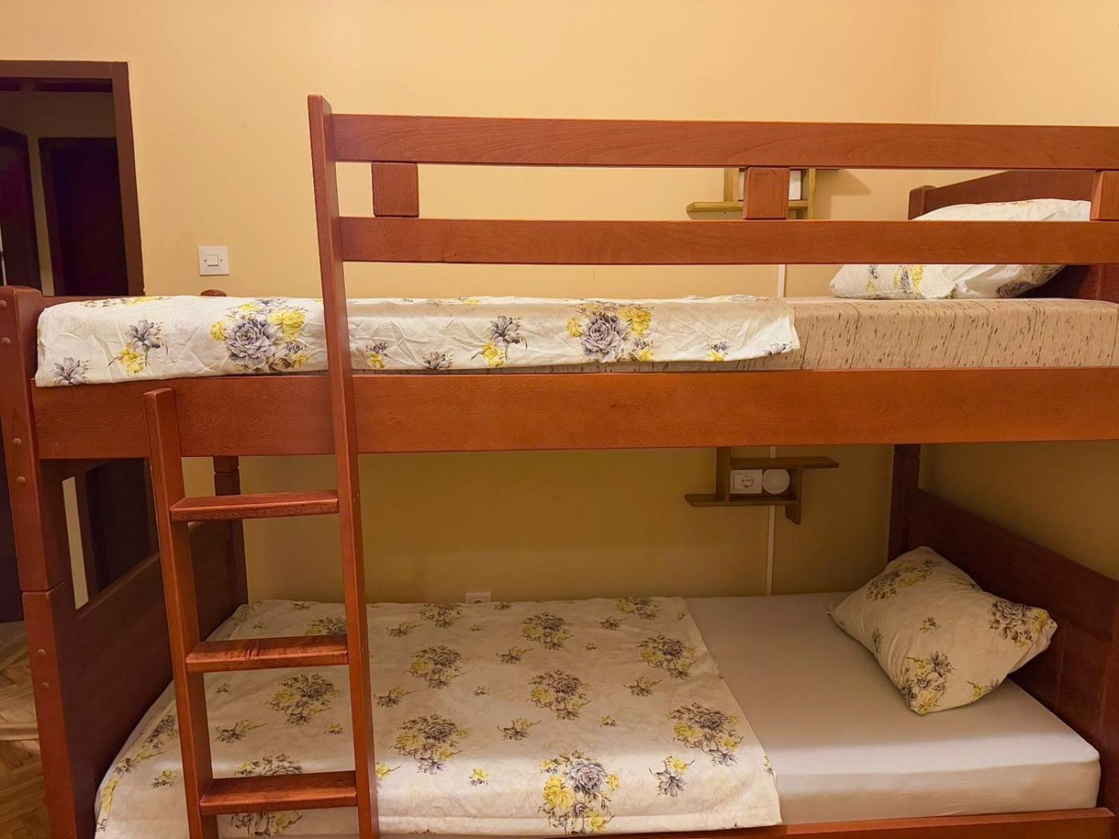 Kotorhostelito Exteriér fotografie